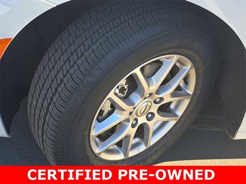 Used 2024 Chrysler Pacifica Touring-L image 33