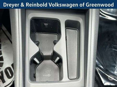 New 2026 Volkswagen Tiguan SE image 17