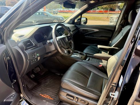 Used 2022 Honda Passport TrailSport image 9