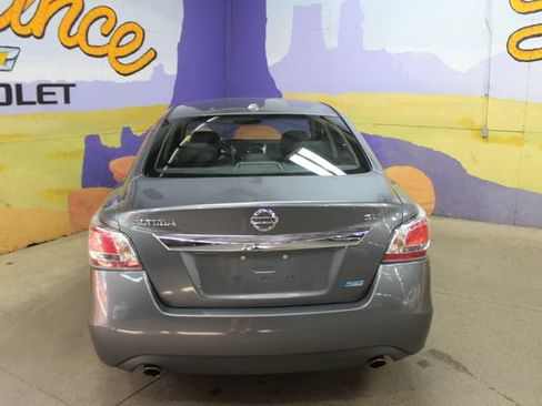 Used 2015 Nissan Altima 2.5 SL FWD image 7