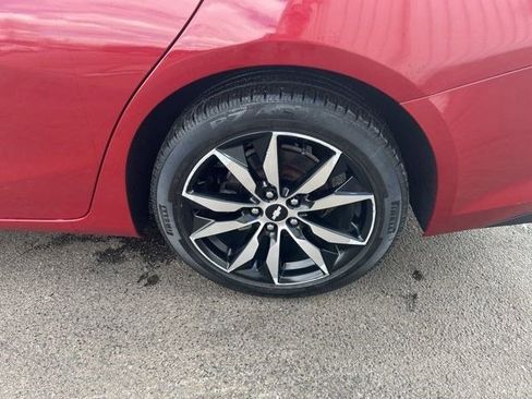 Used 2018 Chevrolet Malibu LT w/ Leather Package image 47