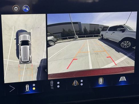 New 2026 Chevrolet Equinox LT w/ Safety and Technology Package image 16