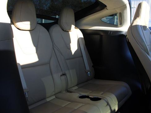 Used 2017 Tesla Model X 75D image 15