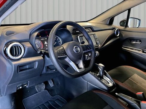 Used 2020 Nissan Versa SR FWD image 4