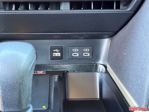 Certified 2025 Toyota Camry LE image 28