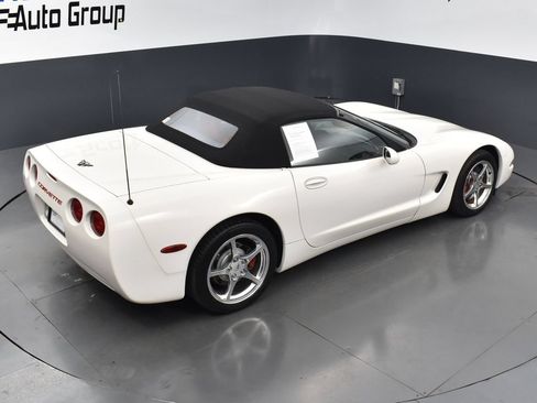 Used 2002 Chevrolet Corvette Convertible w/ Preferred Equipment Group2 RWD image 13