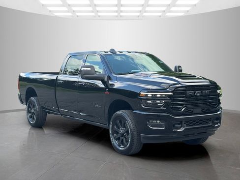New 2025 RAM 2500 Laramie AWD/4WD image 6