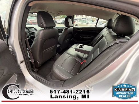 Used 2017 Chevrolet Cruze Premier image 16