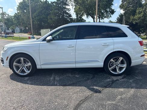 Used 2019 Audi Q7 3.0T Prestige w/ Prestige Package AWD/4WD image 9