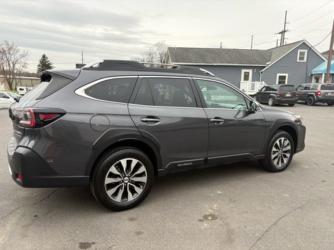 Used 2024 Subaru Outback Touring XT image 5