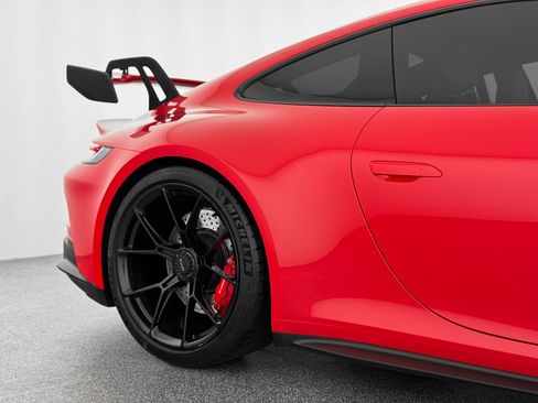 Used 2022 Porsche 911 GT3 image 37
