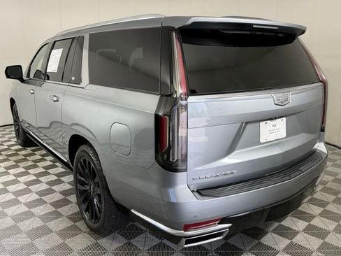 Used 2023 Cadillac Escalade ESV Premium Luxury w/ Performance Package AWD/4WD image 4