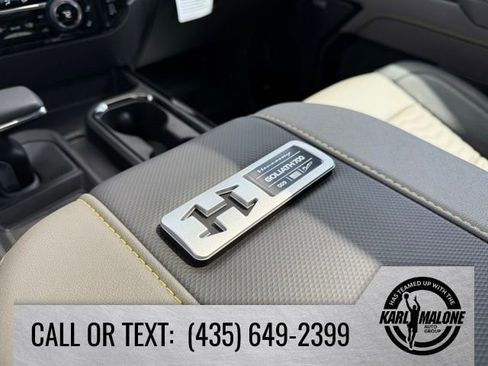 New 2026 Chevrolet Silverado 1500 ZR2 w/ Dark Appearance Package AWD/4WD image 32