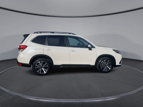 Used 2024 Subaru Forester Limited AWD/4WD image 2