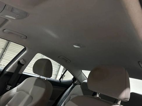 Used 2018 Hyundai Elantra SEL image 32