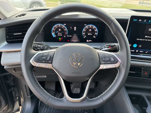 New 2025 Volkswagen Tiguan S FWD image 13