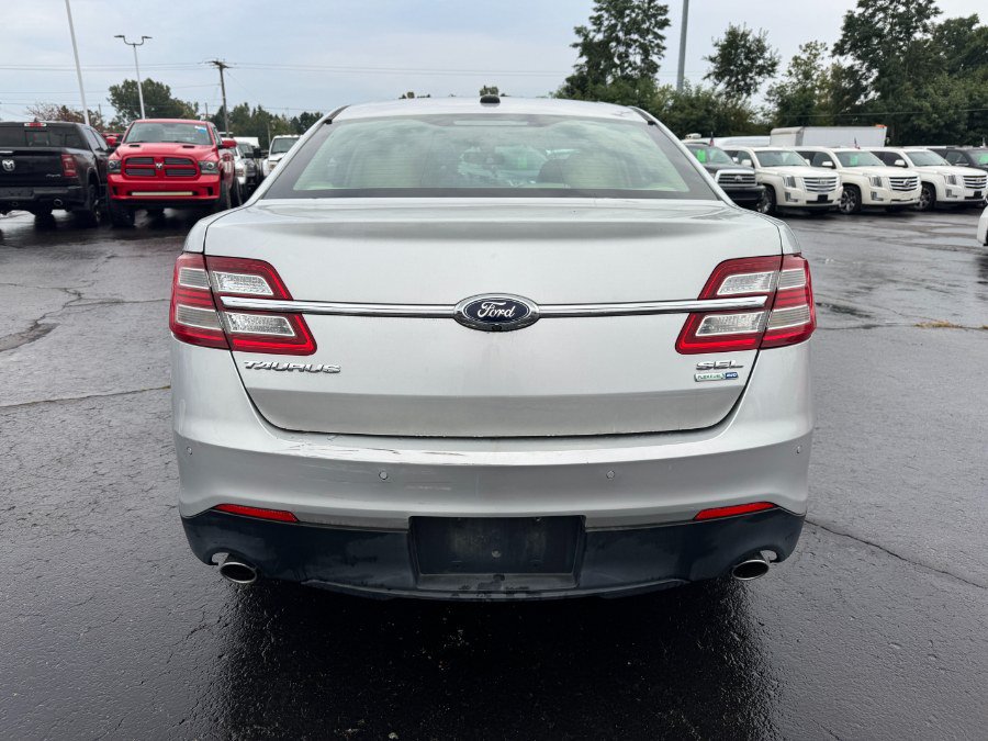 Used 2015 Ford Taurus SEL w/ Equipment Group 201A AWD/4WD image 4