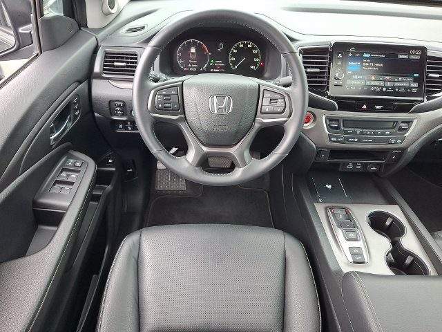 Used 2025 Honda Ridgeline RTL image 3