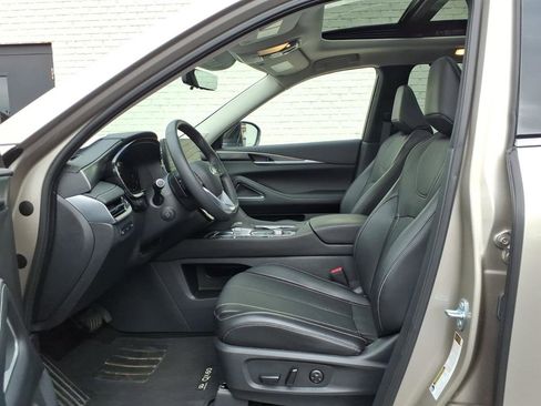 Used 2025 INFINITI QX60 Luxe w/ Vision Package image 12