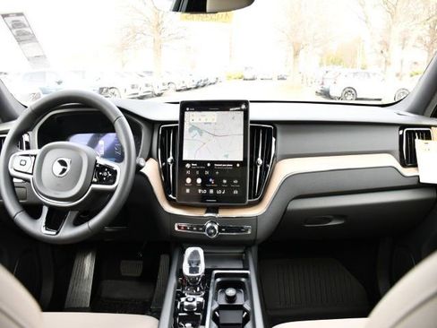 New 2026 Volvo XC60 B5 Plus w/ Protection Package Premier AWD/4WD image 17