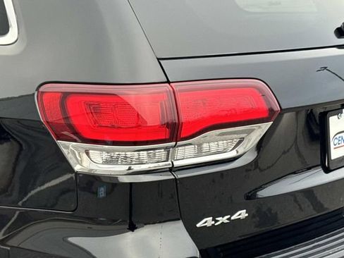 Used 2020 Jeep Grand Cherokee Laredo w/ Quick Order Package 2BN North image 9