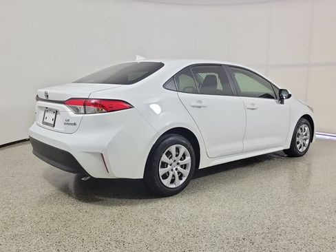 Used 2023 Toyota Corolla LE FWD image 5