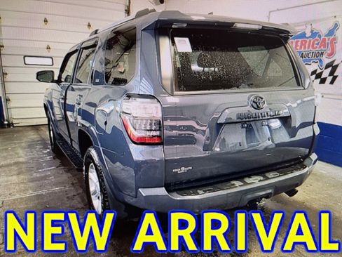 Used 2024 Toyota 4Runner SR5 Premium image 2