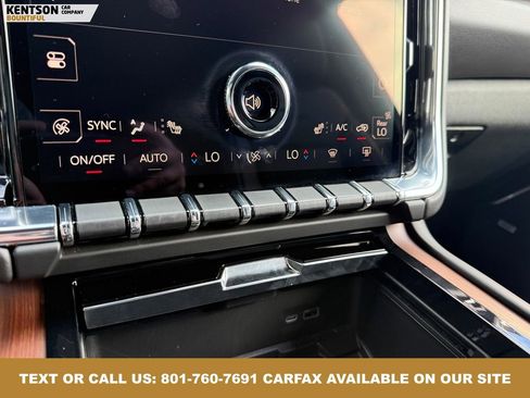 Used 2025 GMC Yukon Denali w/ Sun & Power Step Package image 29