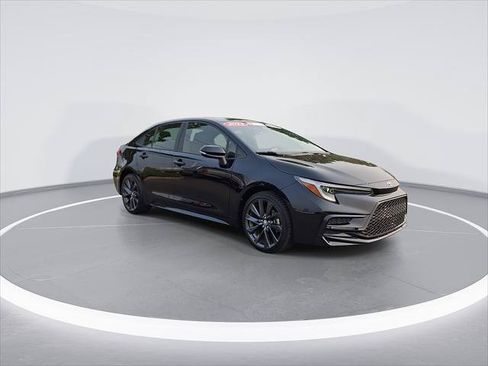 Certified 2023 Toyota Corolla SE FWD image 3