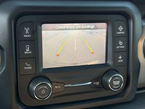 Used 2021 Jeep Wrangler Sport AWD/4WD image 32