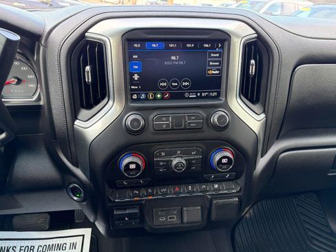 Used 2021 Chevrolet Silverado 1500 LT w/ Convenience Package II image 13