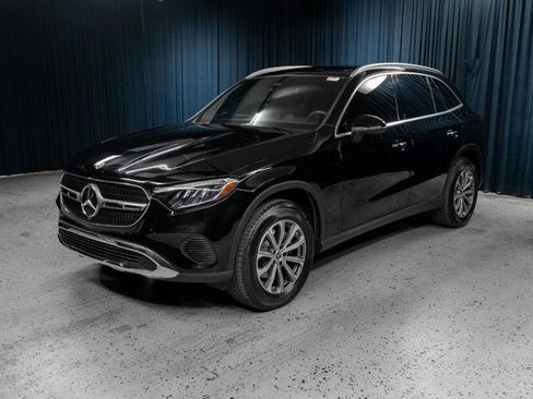 Certified 2026 Mercedes-Benz GLC 300 image 1