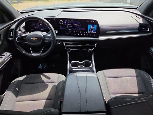 Certified 2024 Chevrolet Traverse LS w/ LPO, Floor Liner Package FWD image 21