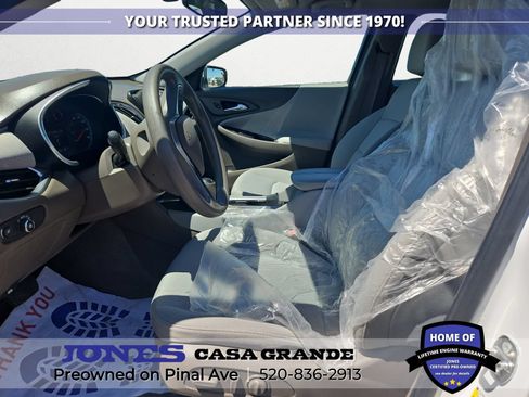 Used 2019 Chevrolet Malibu LT w/ Driver Confidence Package FWD image 8