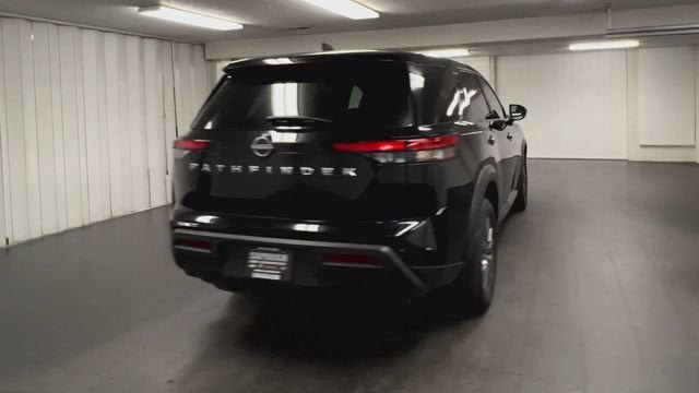 Used 2024 Nissan Pathfinder S FWD image 8