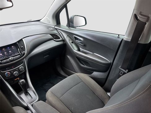 Used 2020 Chevrolet Trax LS image 22