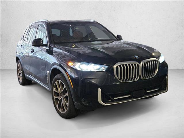 Used 2024 BMW X5 xDrive40i w/ Executive Package AWD/4WD image 3