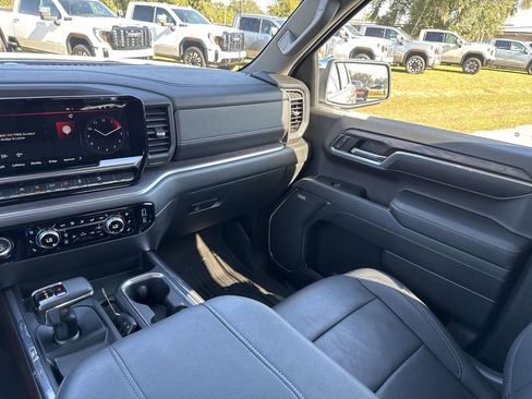 Certified 2023 GMC Sierra 1500 SLT w/ SLT Premium Package image 11