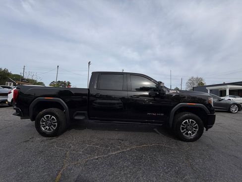 Used 2023 GMC Sierra 2500 AT4 image 11