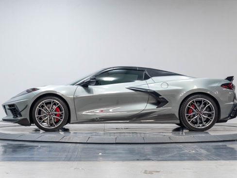 Used 2023 Chevrolet Corvette Stingray Premium Conv w/ Z51 Performance Package RWD image 51