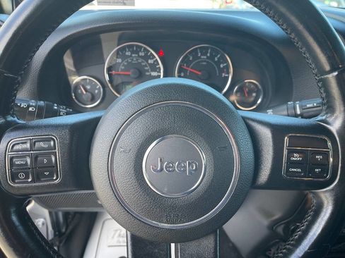 Used 2013 Jeep Wrangler Sport w/ Connectivity Group image 20