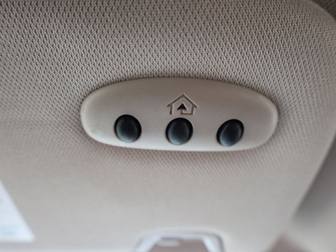 Used 2023 Lincoln Nautilus AWD w/ Premium Package image 25