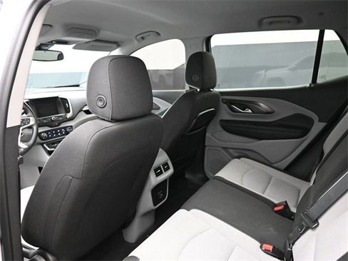Used 2024 GMC Terrain SLE image 16