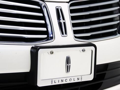 Used 2017 Lincoln MKC Select w/ Lincoln MKC Climate Package image 25