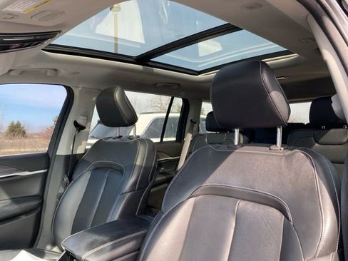 Used 2022 Jeep Grand Cherokee L Limited image 15