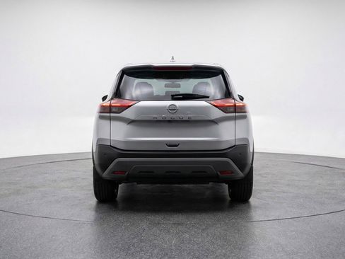 Used 2025 Nissan Rogue SV AWD/4WD image 7