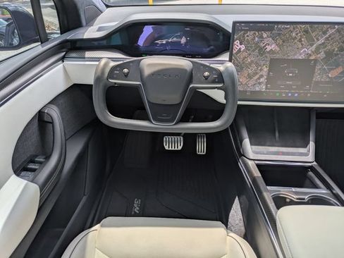 Used 2022 Tesla Model X Plaid AWD/4WD image 19