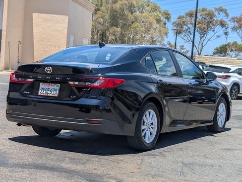 Used 2026 Toyota Camry LE FWD image 13