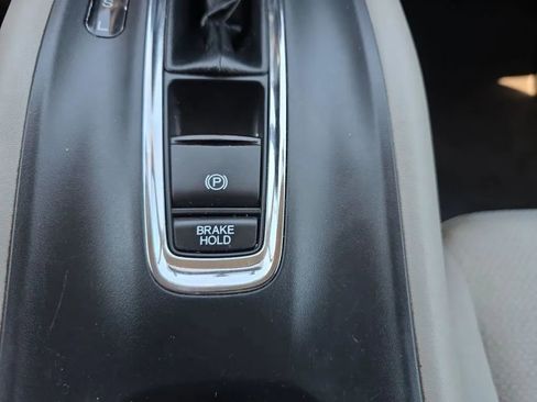 Used 2022 Honda HR-V LX image 30