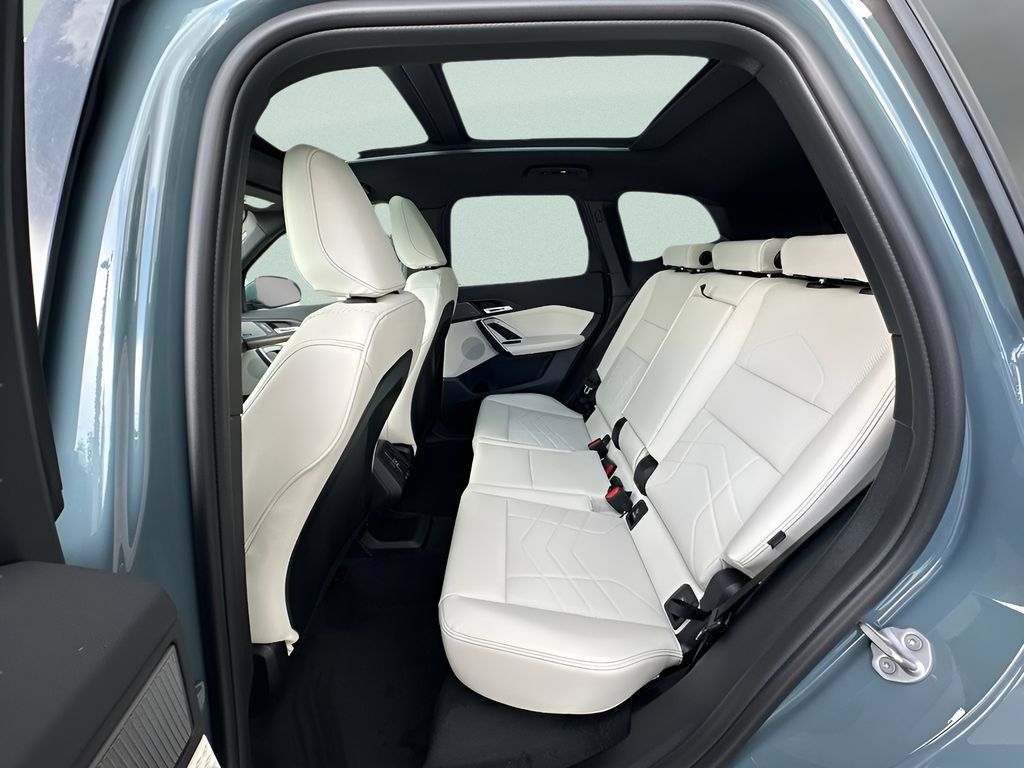 New 2026 BMW X1 xDrive28i w/ Technology Package AWD/4WD image 22